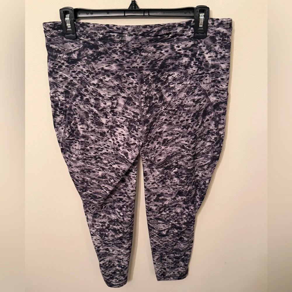 Lululemon Swift Speed HR Tights 25” Inseam Size 12 - Picture 2 of 5